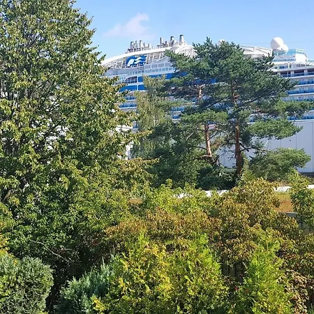 Ferienwohnung Strom Ahoi - Premium - Modern - Inkl Stellplatz - 200M Zum Alten Strom - Wasserblick Rostock Zewnętrze zdjęcie